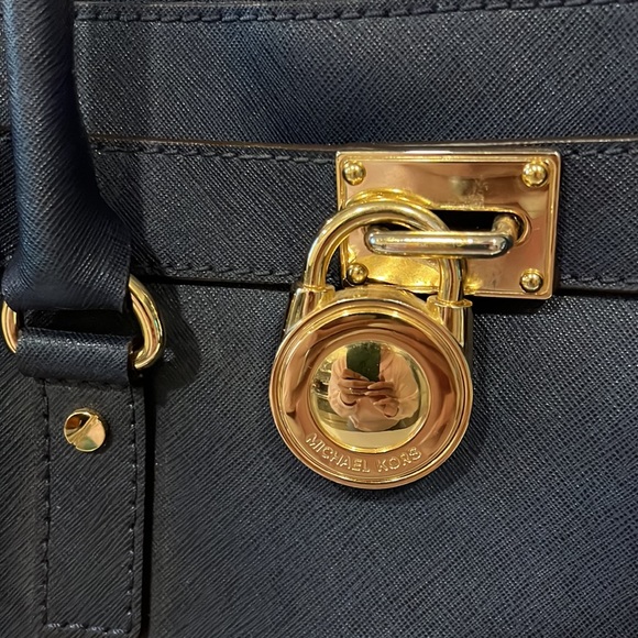 ๐ Michael Kors Hamilton Tote Bag ๐ - Picture 2 of 7
